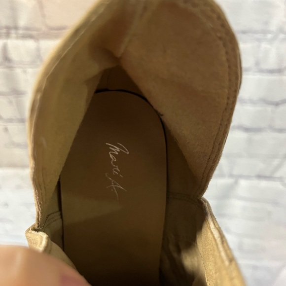 Tan booties, never worn! - Picture 3 of 3